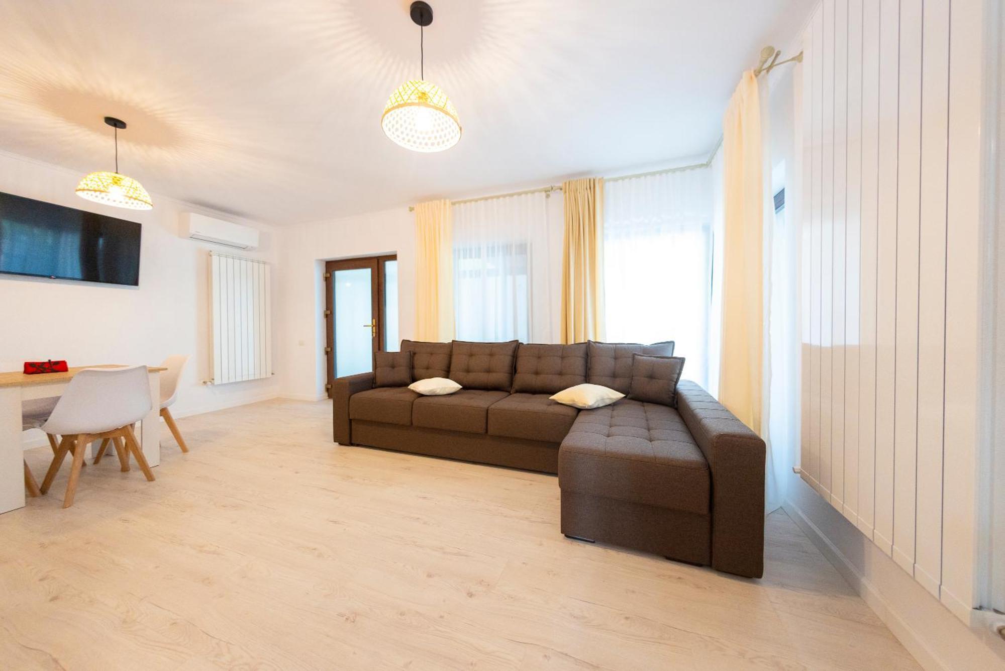 Отель Casa Cu Nuc Алба-Юлия Экстерьер фото